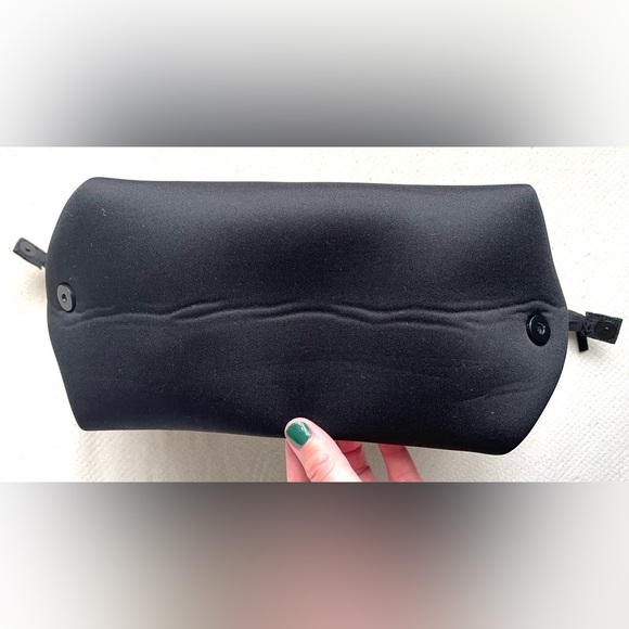 Mad Rabbit Toiletry Bag - Picture 6 of 7